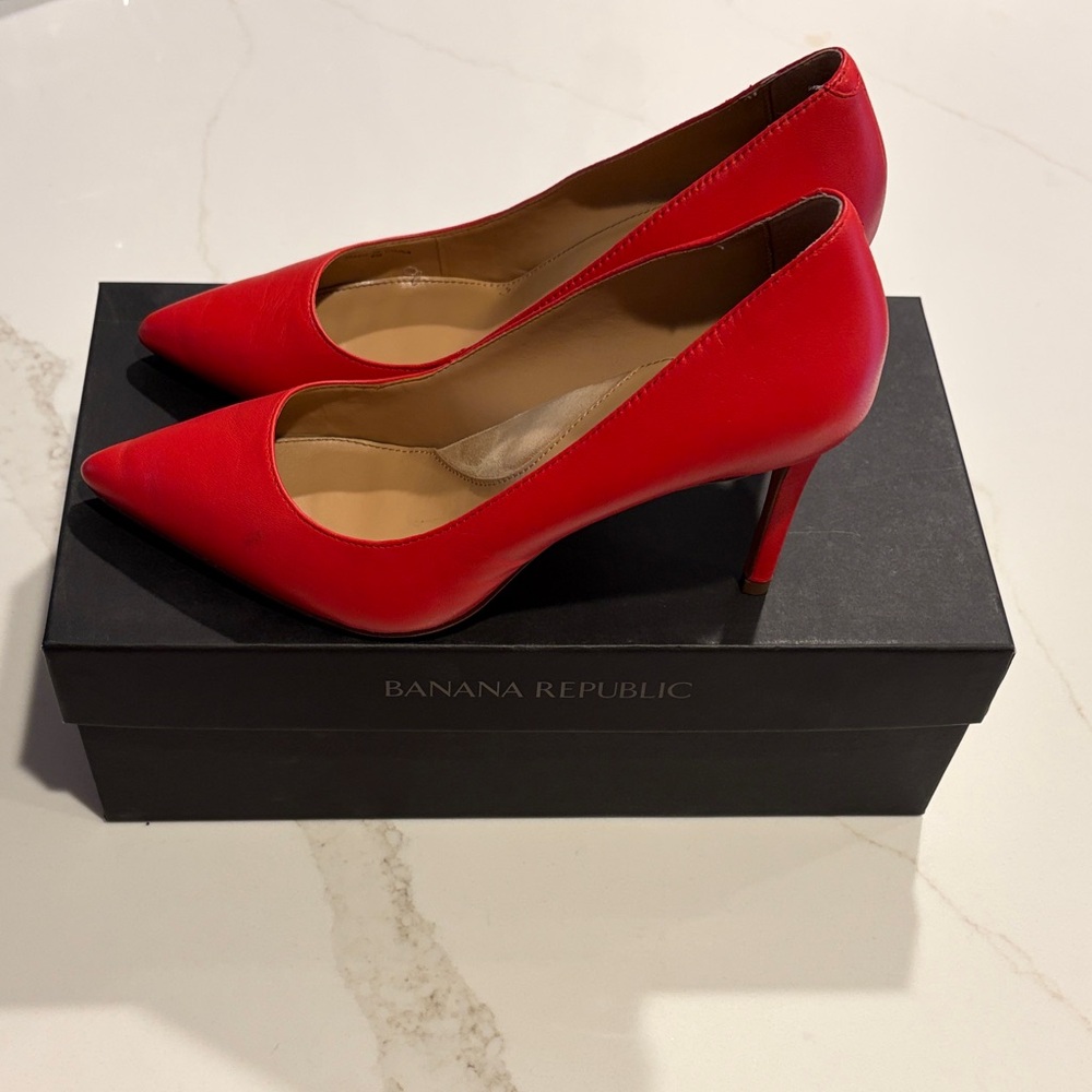 Banana Republic Vibrant Pink Heels